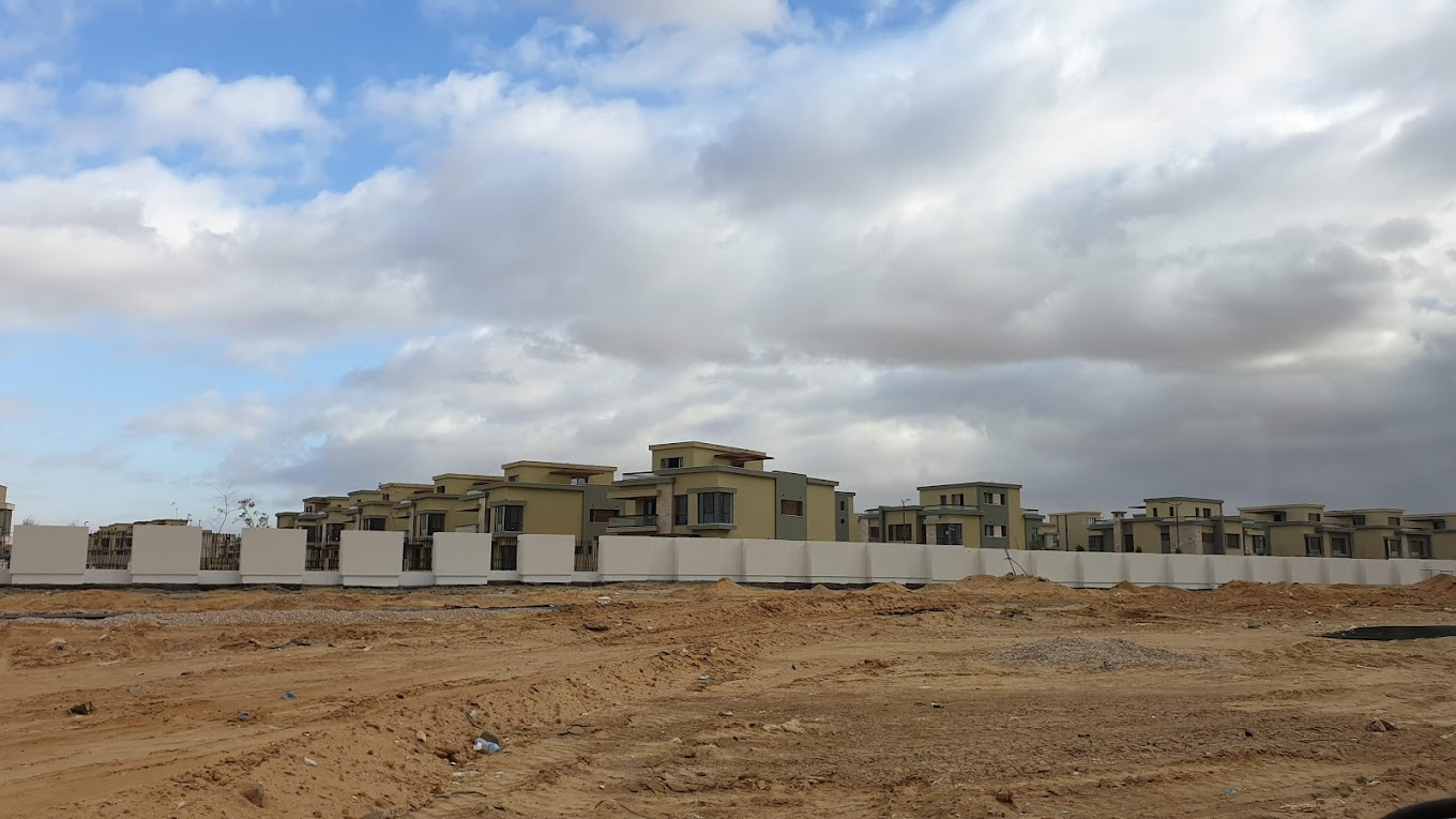 Galleria Moon Valley compound New Cairo