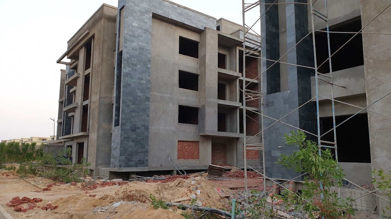 Galleria Moon Valley compound New Cairo