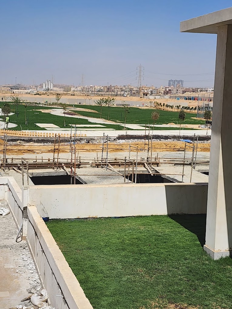 Mountain View iCity October Compound