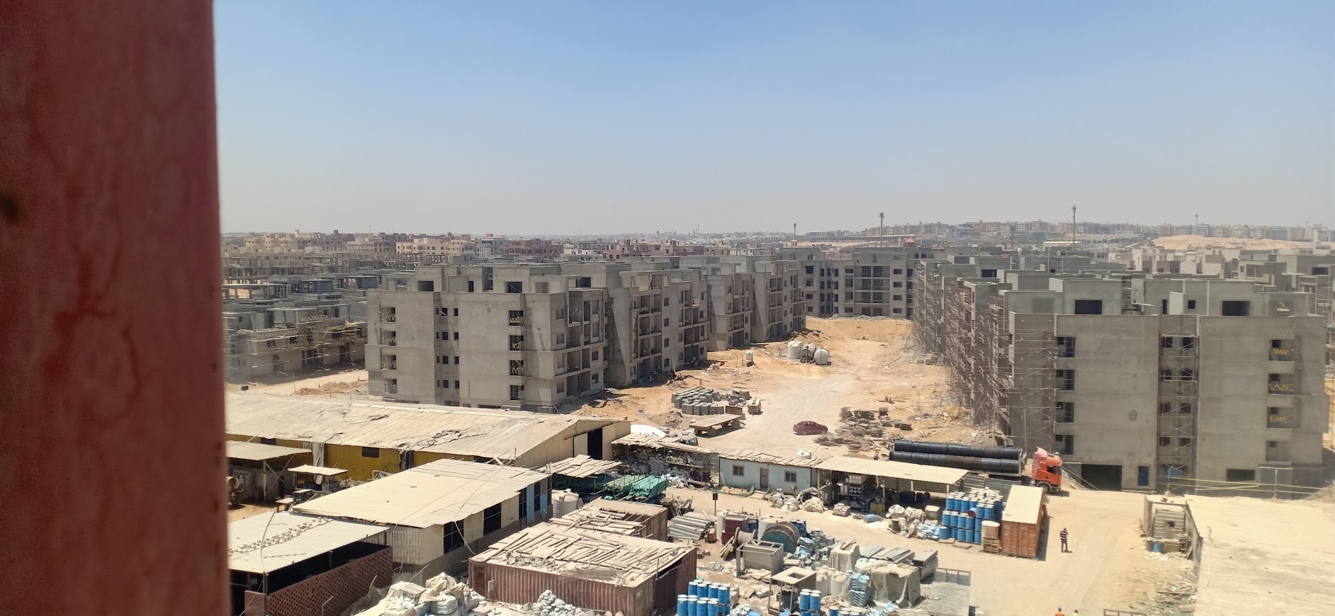 شقق للبيع في فيفث سكوير 172 متر