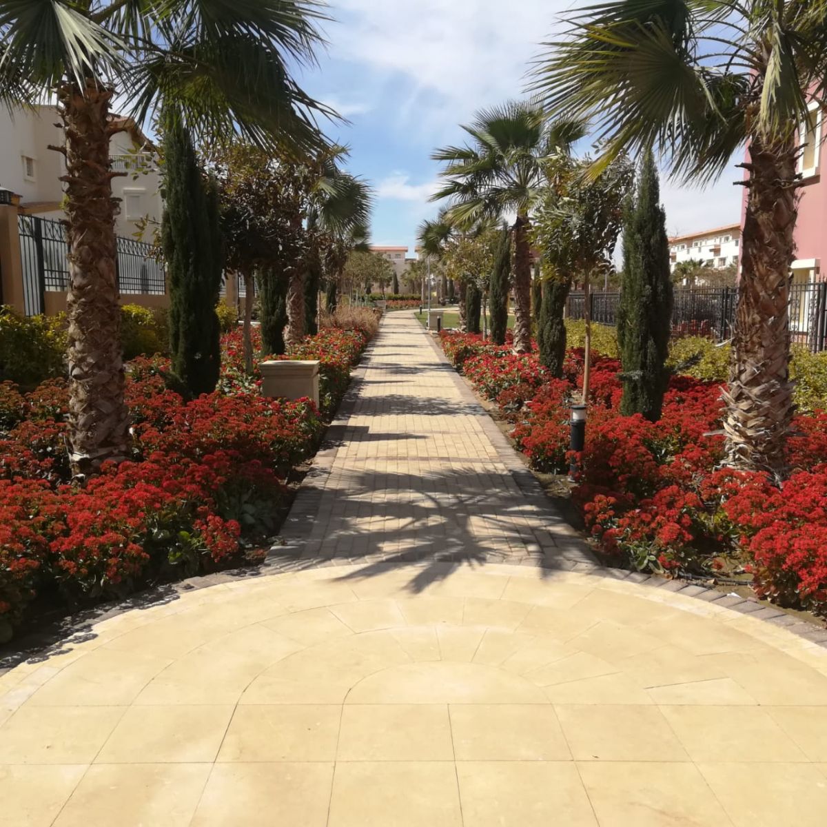 بمساحة 550 متر فلل للبيع في هايد بارك