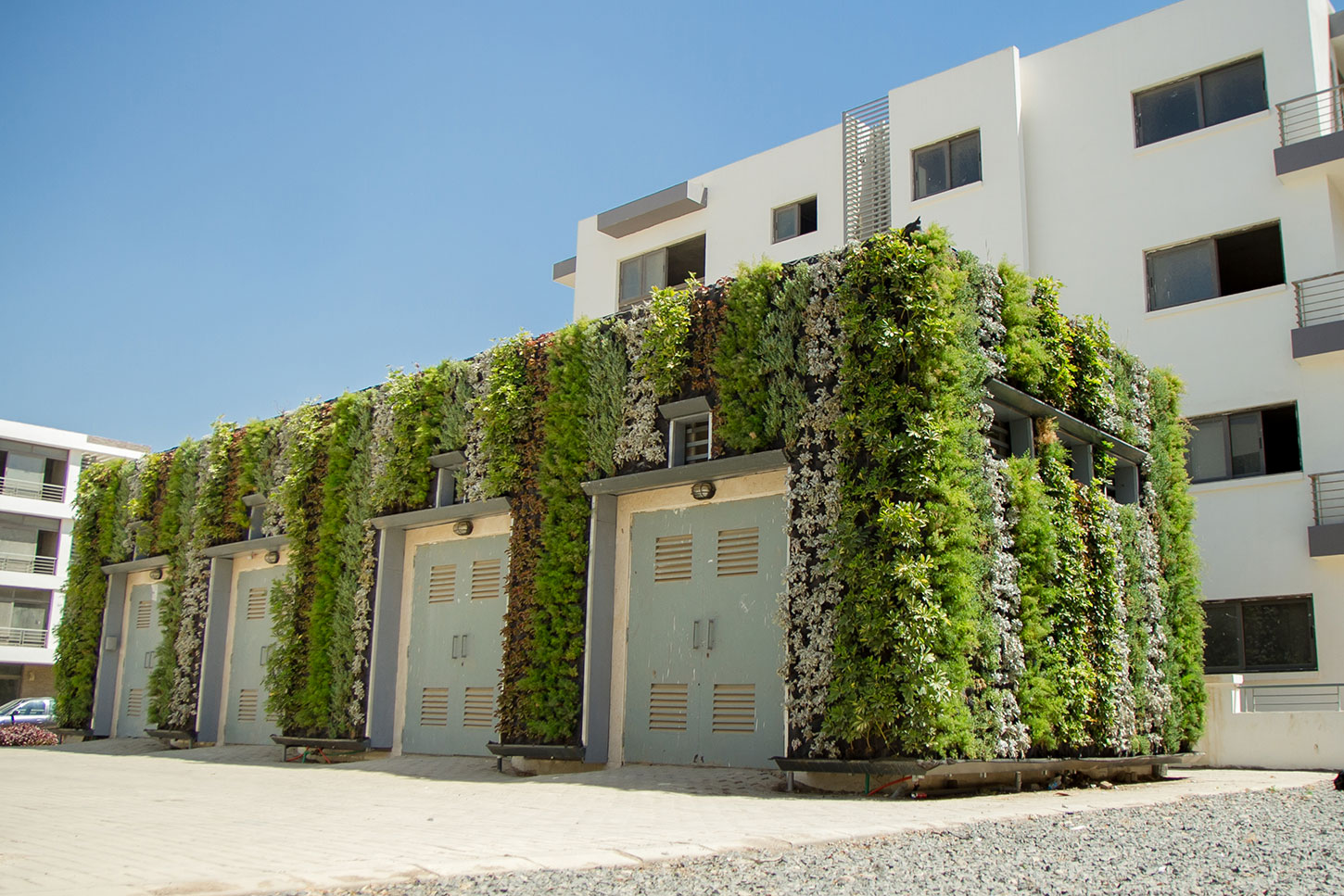 3 bedroom apartments for sale in Tag Sultan 215 m