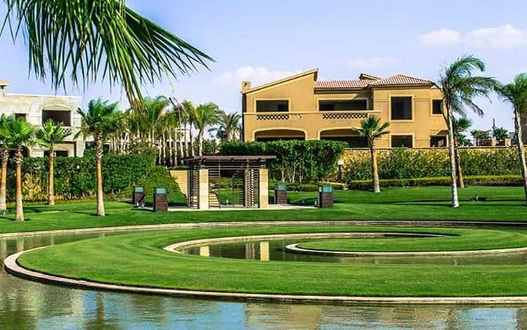 فيلا للبيع 305م في swan lake compound بتسهيلات فى السداد