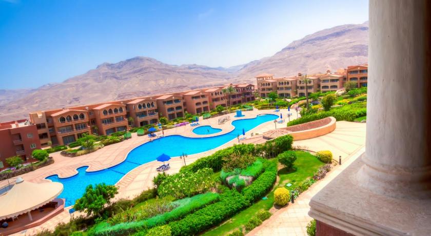 فيلا رائعة 250م للبيع في موقع مميز جدا داخل بورتو السخنة