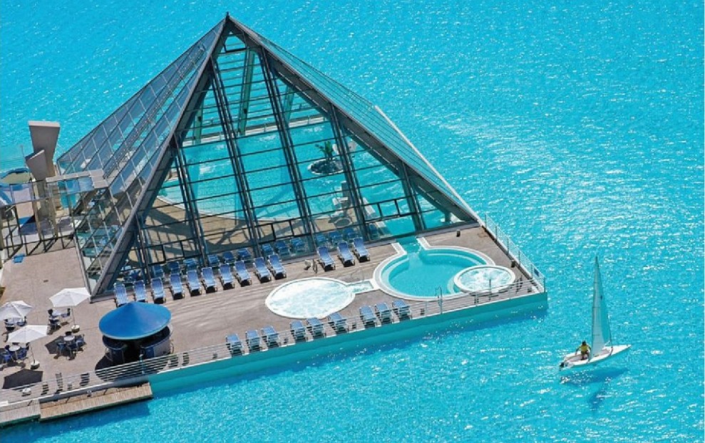 بمساحة 168 متر شاليهات للبيع في بو ايلاند