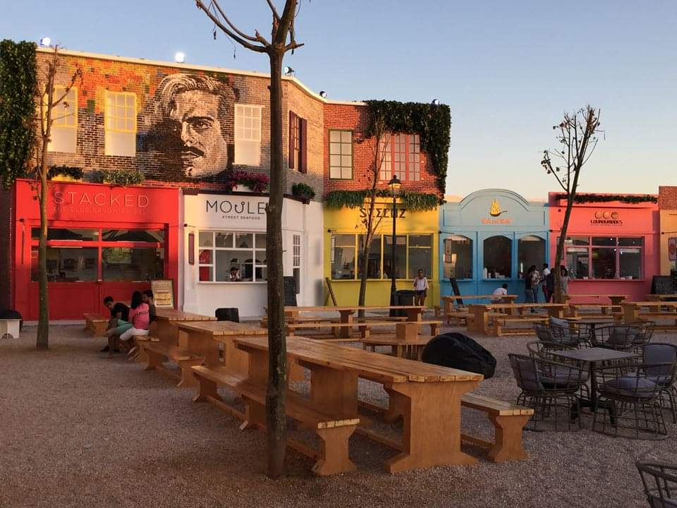 Lake Yard North Coast Palm Hills