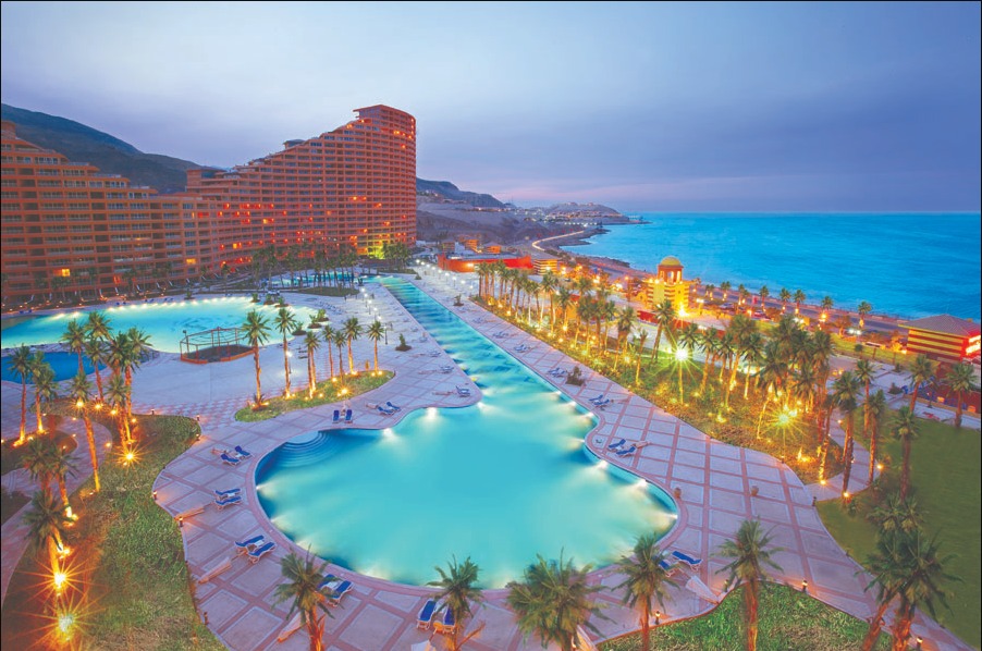 ارخص فيلا 200م للبيع بجاردن فى بورتو العين السخنة عامر جروب