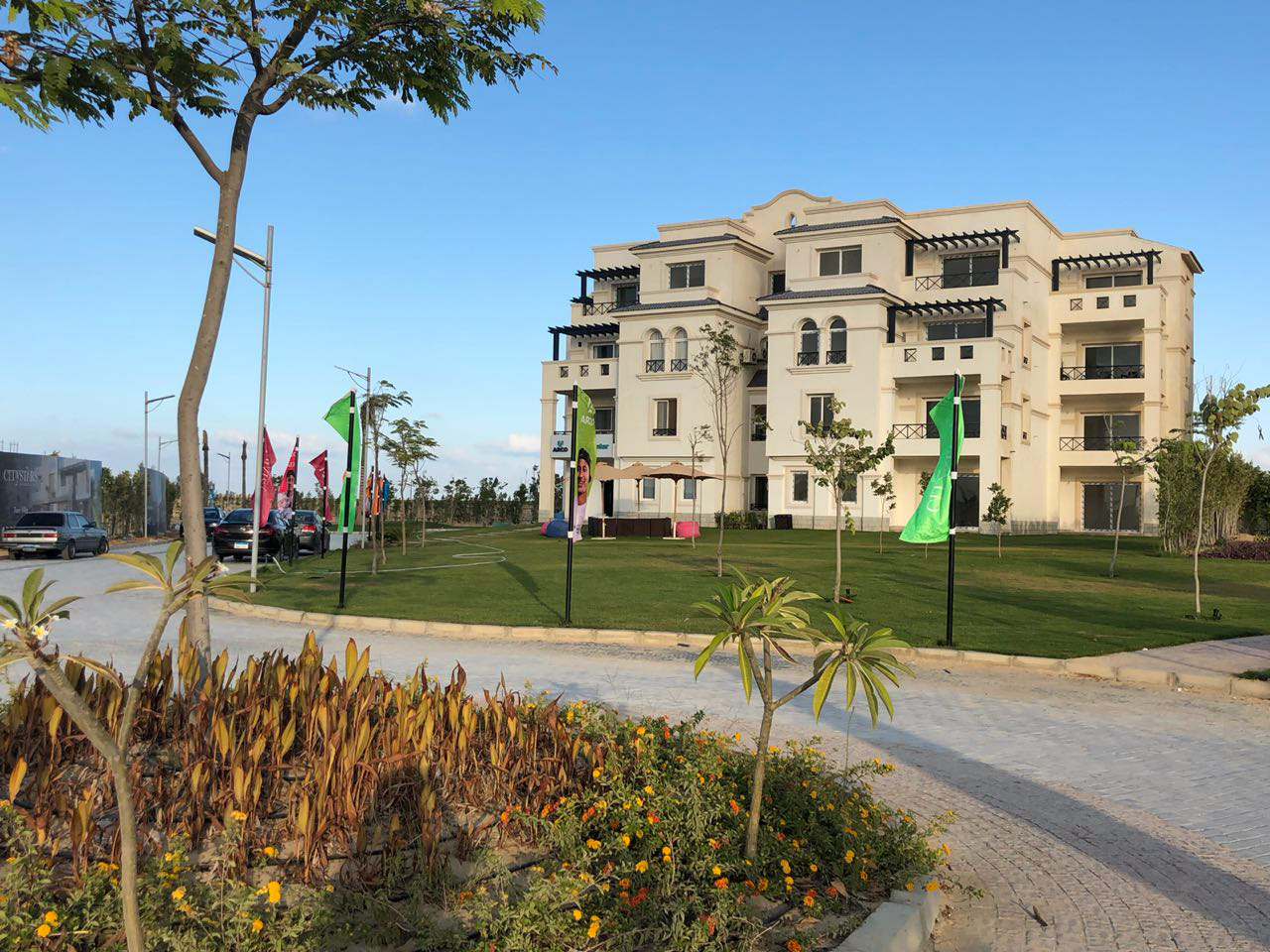 شقق للبيع في منتجع لاجون 3 غرف نوم 153 متر