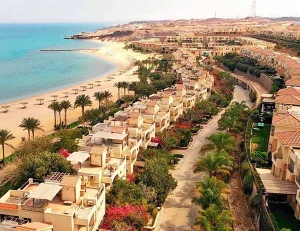 تحت سعر السوق شاليه 145م للبيع في laguna bay sokhna