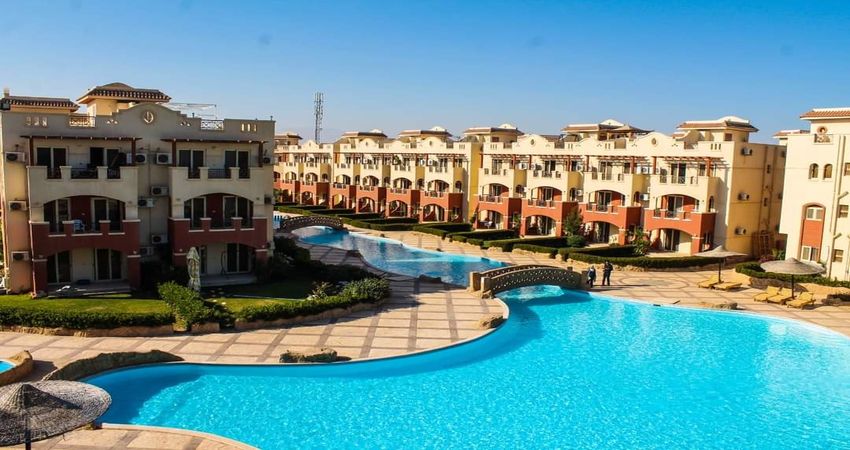 شاليه لقطة للبيع 125م في Lasirena Palm Beach بسعر خيالي