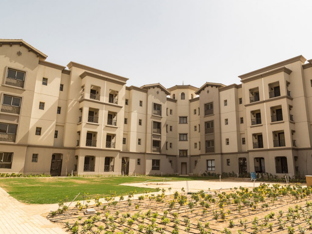 تاون هاوس رائع 225م للبيع في موقع مميز جدا داخل مشروع ميفيدا بوليفارد ريزيدنس القاهرة الجديدة