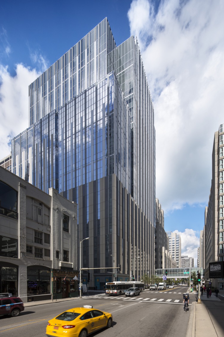 بسعر مغري محل 95م بمول لافين العاصمة الإدارية