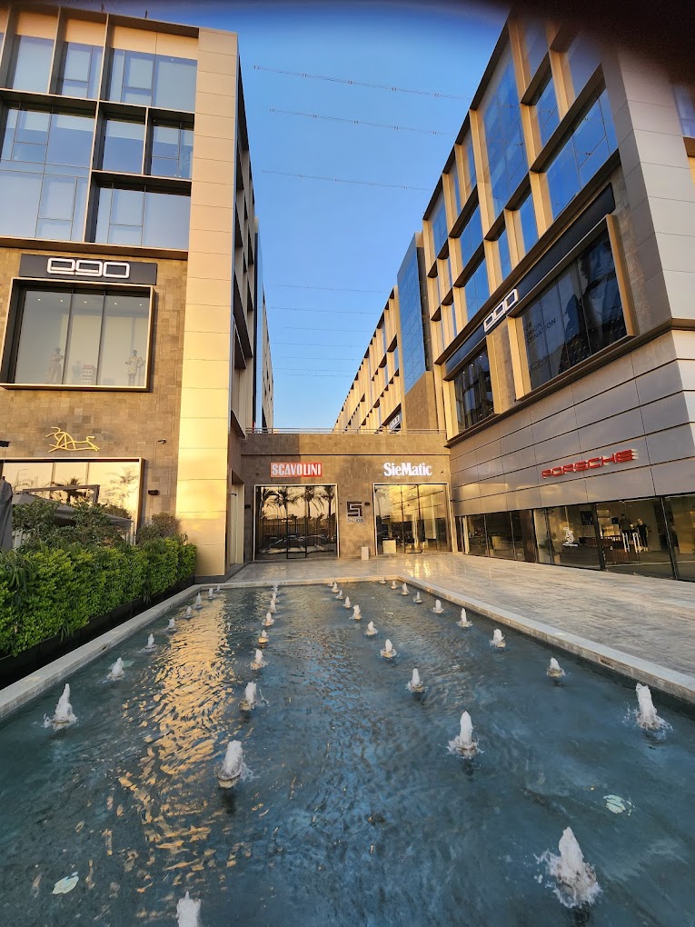 5A Mall New Cairo Equity