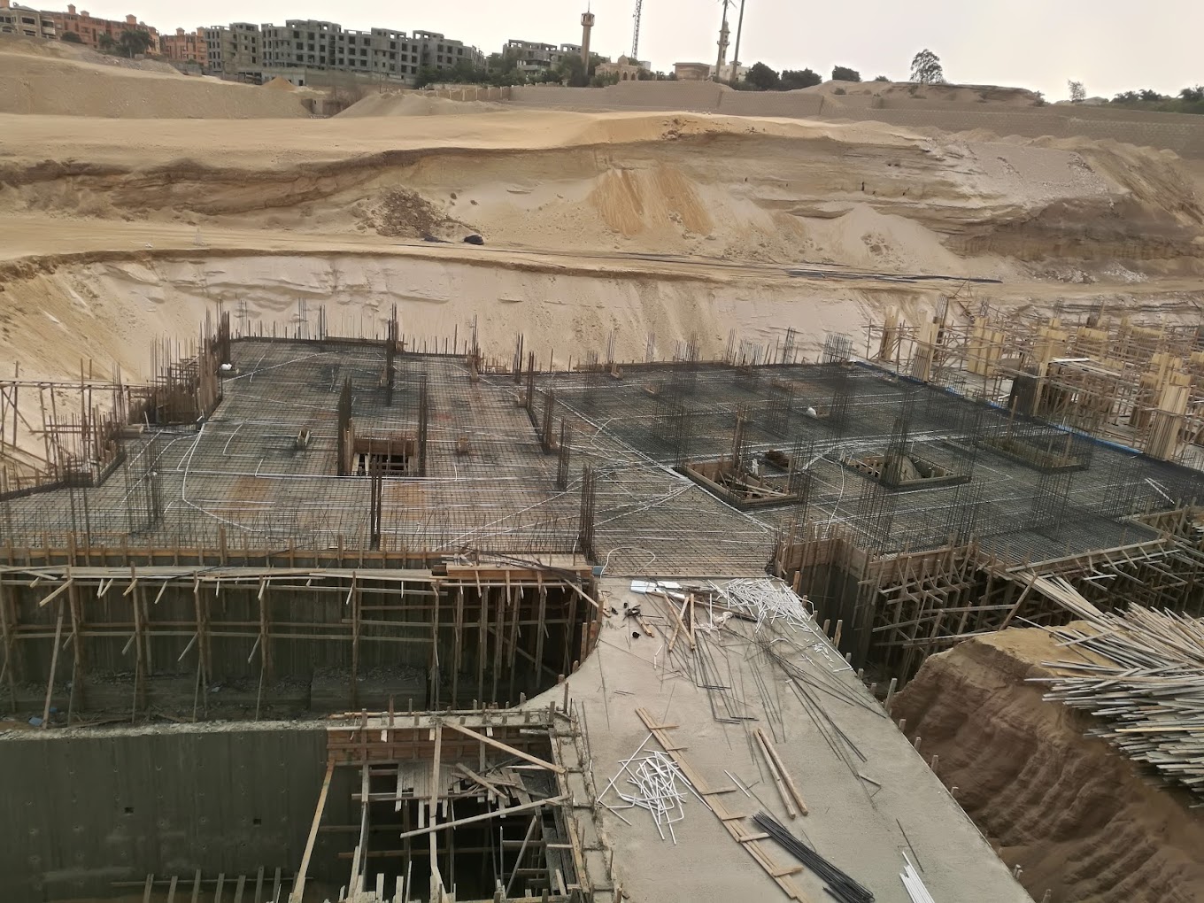 Nyoum Pyramids Compound Arab Developers