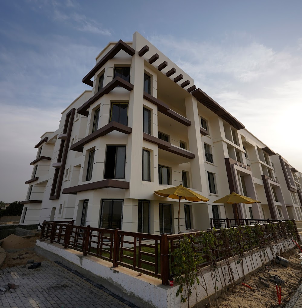 Nyoum Pyramids Compound Arab Developers