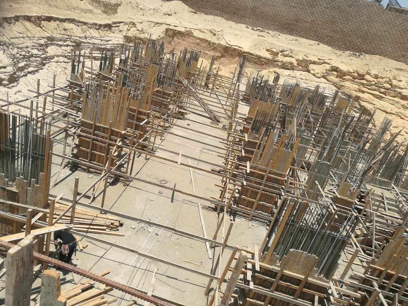 Nyoum Pyramids Compound Arab Developers