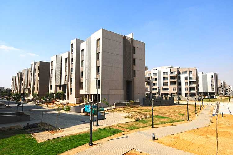 كمبوند فيلدج جاردنز القطامية بالم هيلز - Village Gardens Katameya