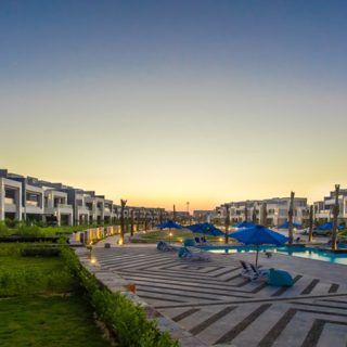 شاليه جاهزه للاستلام في مشروع لافيستا كاسكادا- تشطيب كامل خاص