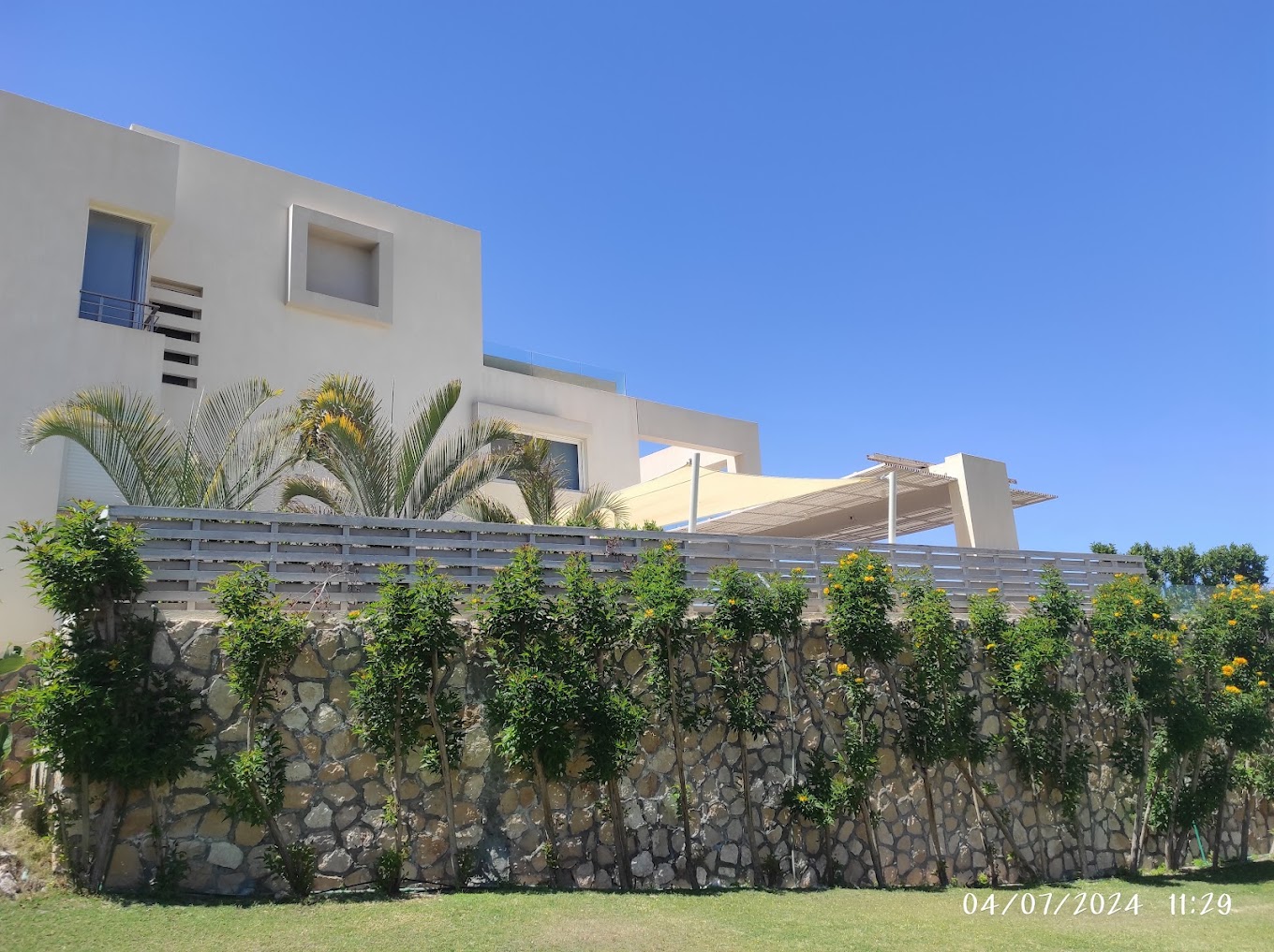 قرية هاسيندا ريد الساحل الشمالي بالم هيلز – Hacienda Red North Coast Village