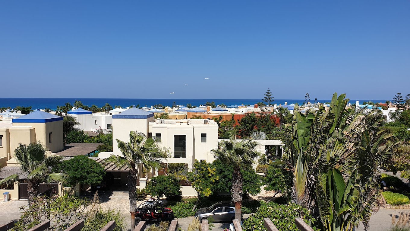 قرية هاسيندا ريد الساحل الشمالي بالم هيلز – Hacienda Red North Coast Village