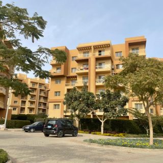 للبيع بالتقسيط شقة 102 متر في كمبوند اشجار سيتي اكتوبر