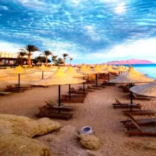 لمحبى الرقي شاليه للبيع في قرية هاسيندا حنيش الساحل بمساحة 124 متر