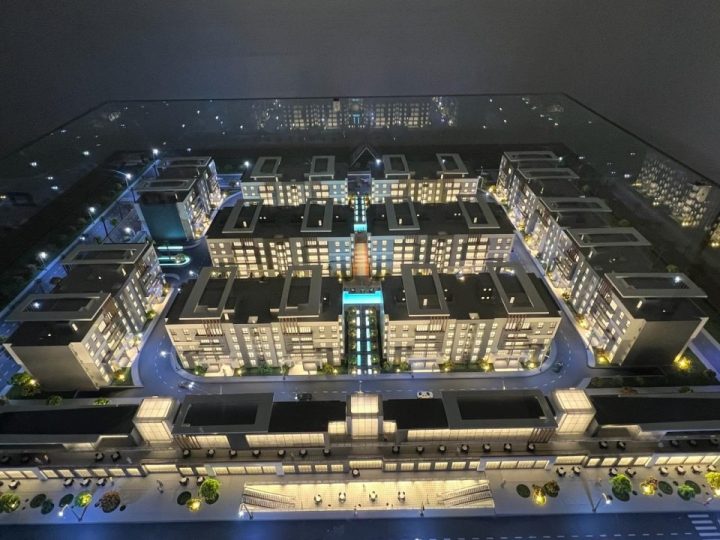 عرض متميز شقة 190 متر للبيع في اوكارديا العبور بموقع مميز