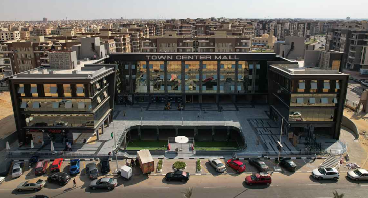 عرض متميز محل 96 متر للبيع في مول تاون سنتر الشروق ستي بموقع مميز