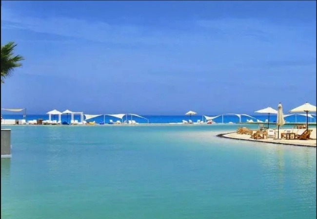 شاليه لقطة للبيع 155 م في قرية هاسيندا ووترز الساحل الشمالي بسعر خيالي